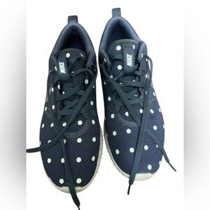 Nike Navy and White Polka Dot Golf Shoes